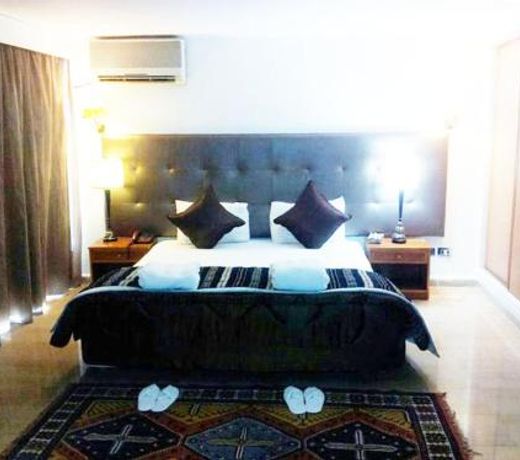 Charles Hotel