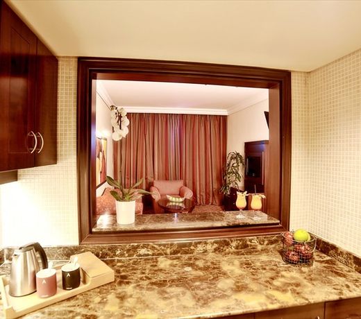 Raouche Arjaan by Rotana