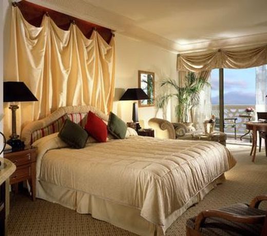 InterContinental Phoenicia Beirut, an IHG Hotel
