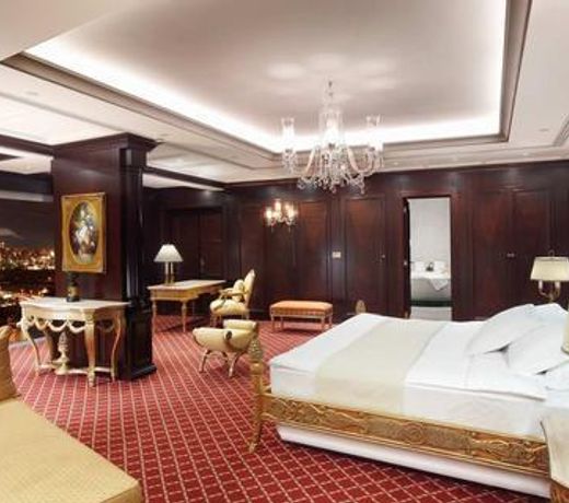 Hilton Beirut Metropolitan Palace Hotel