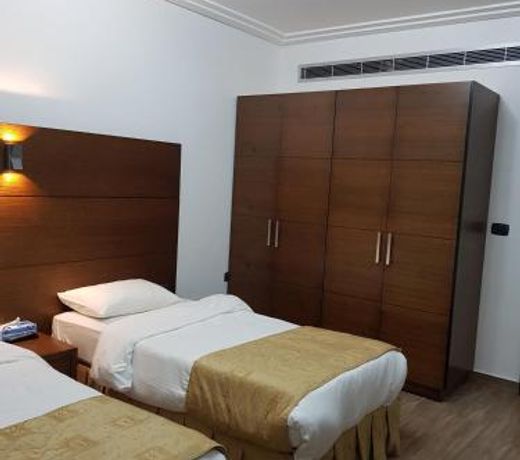 BRITANNIA SUITES