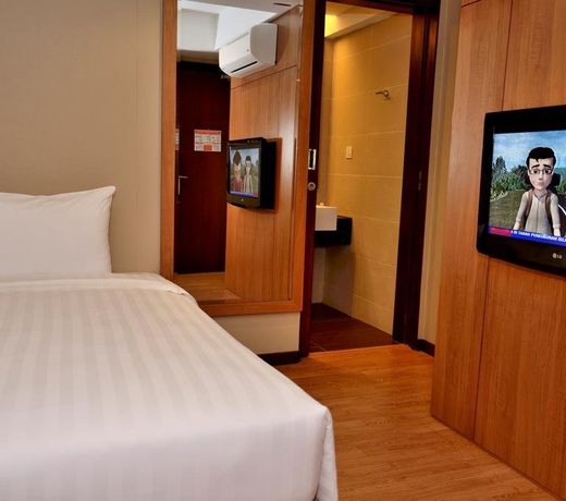 Likas Square Apartment Hotel