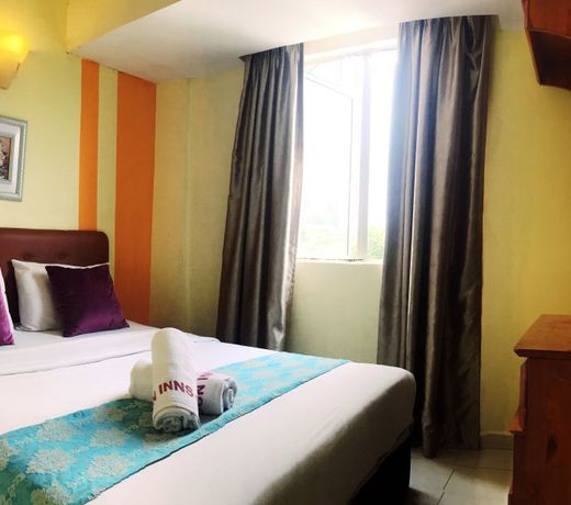 Sun Inns Hotel Kota Damansara Near Hospital Sungai Buloh