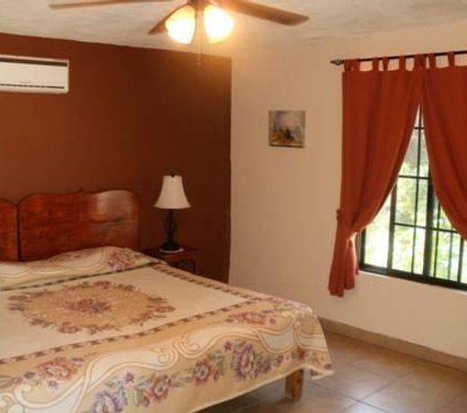 CASA AL CENTRO INN B&B