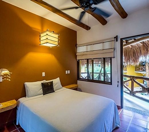 Holbox Dream Beachfront Hotel