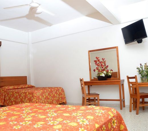Hotel Delfines
