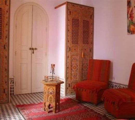 Riad Emotion