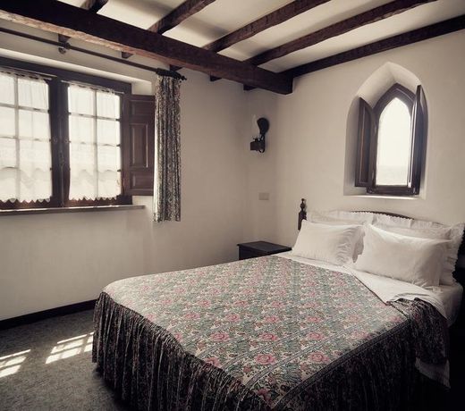 Rainha Santa Isabel - Ãbidos History Hotel