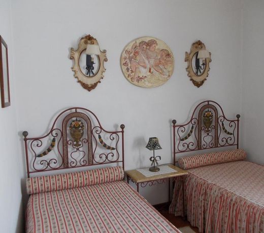 Casa de S. Thiago do Castelo