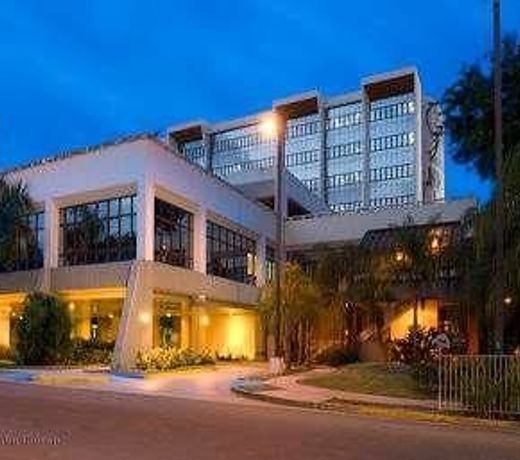 Howard Johnson Centro Cardiovascular San Juan