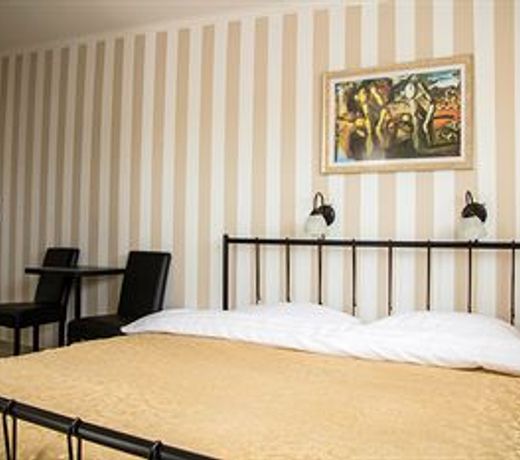 Garni Hotel Dash