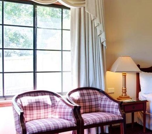 Camden Valley Inn