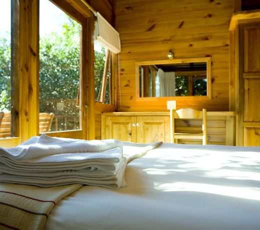 Under Milkwood Resort