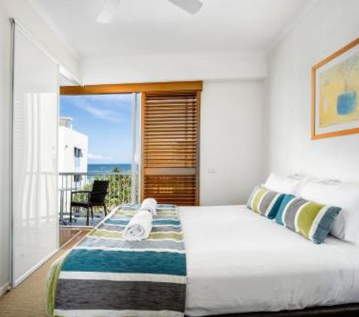 Rolling Surf Resort
