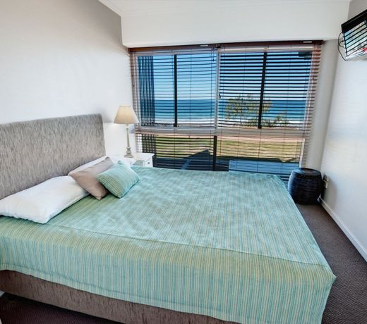 Rolling Surf Resort