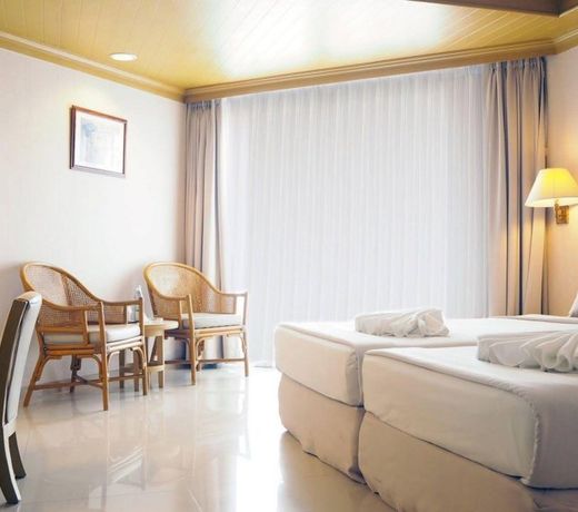 City Beach Resort