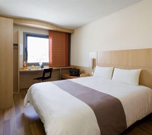 ibis Adana