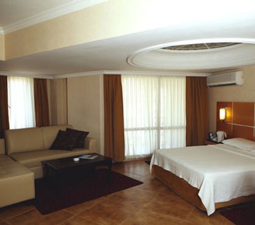 Julian Marmaris