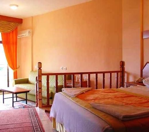 Amos Hotel