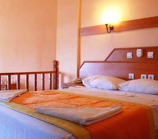 Amos Hotel