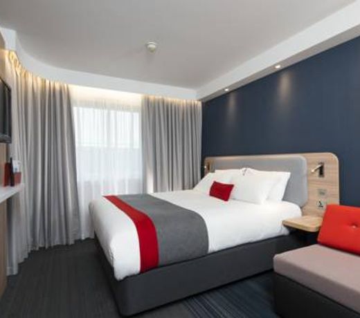 Holiday Inn Express Bath, an IHG Hotel
