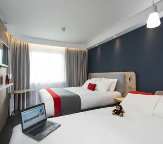 Holiday Inn Express Bath, an IHG Hotel