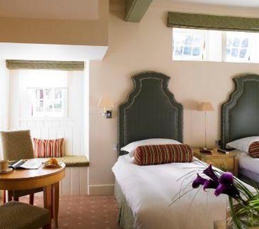 Tracy Park Hotel & Country Club