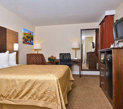 Arroyo Pinion Hotel, Ascend Hotel Collection