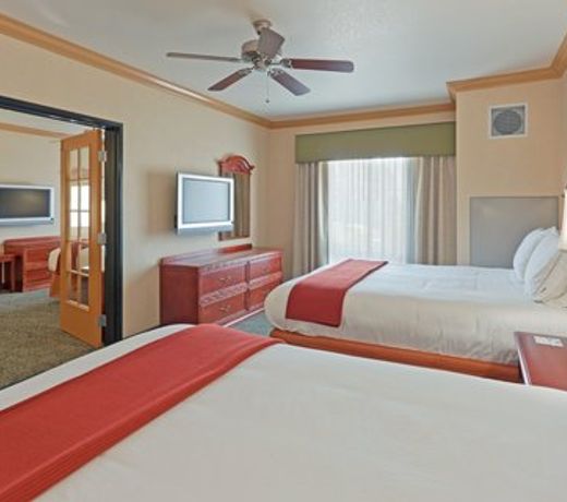 Holiday Inn Express Hotel & Suites Bakersfield Central