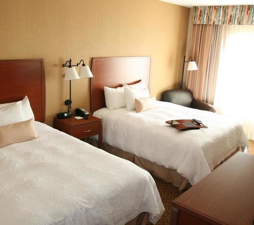Hampton Inn and Suites Bakersfield North-Airport