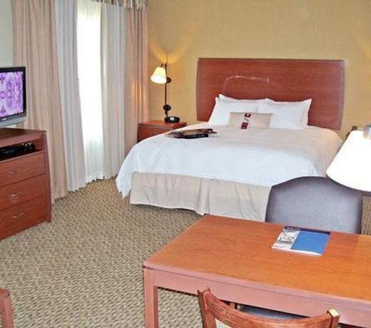 Hampton Inn and Suites Bakersfield North-Airport