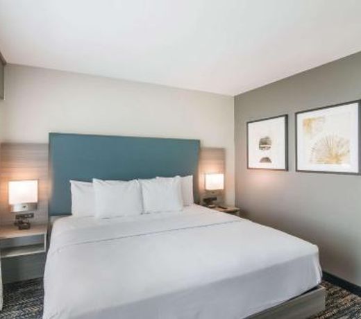 Hourglass Hotel, Ascend Hotel Collection