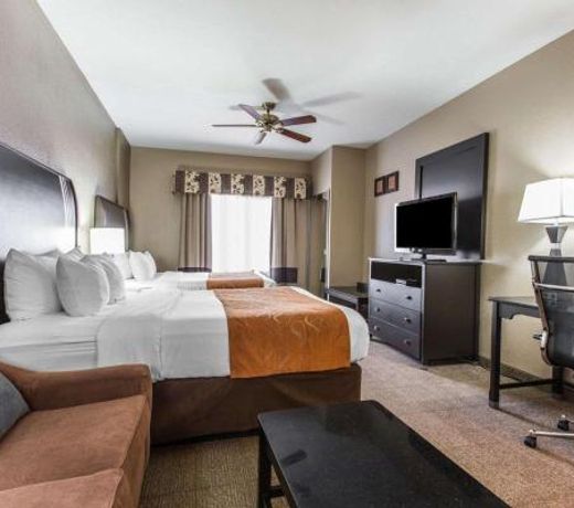 Comfort Suites Bakersfield