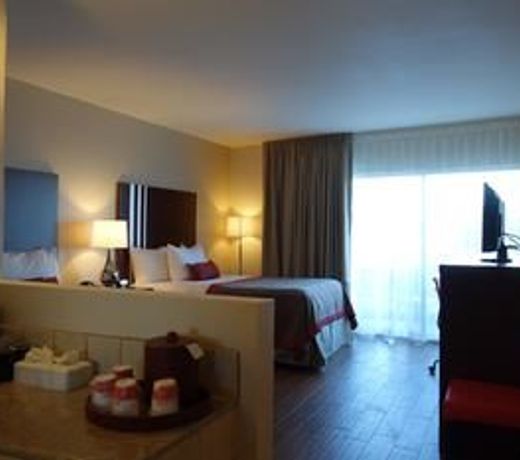 Ramada by Wyndham Sacramento