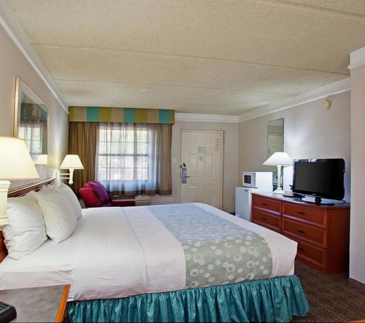 Super 8 by Wyndham San Bernardino