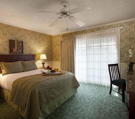 Inn by the Harbor