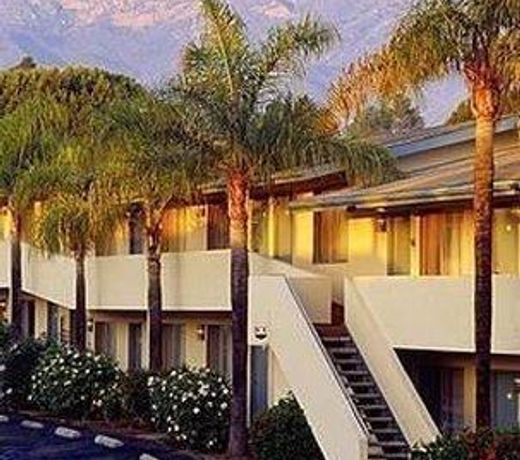 Sandpiper Lodge - Santa Barbara