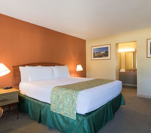 Sandpiper Lodge - Santa Barbara