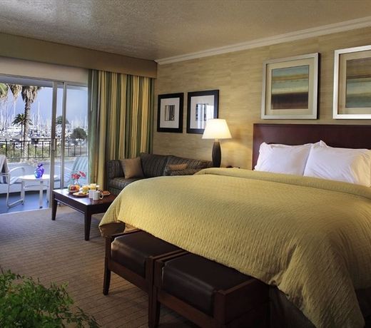 West Beach Inn, a Coast Hotel