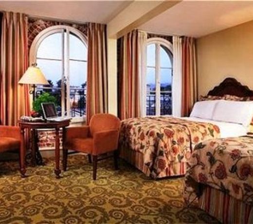 Holiday Inn Express Santa Barbara, an IHG Hotel