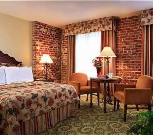 Holiday Inn Express Santa Barbara, an IHG Hotel
