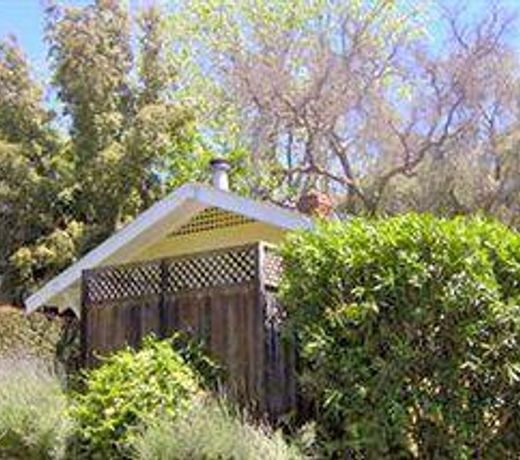 Secret Garden Inn & Cottages