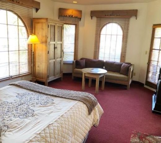 Villa Rosa Inn