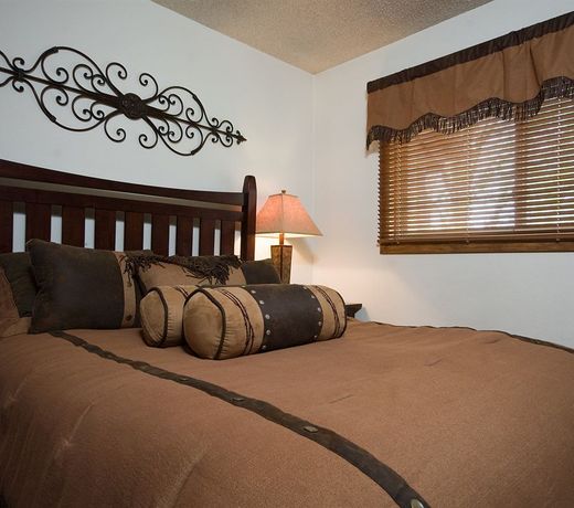 Shadow Run Condominiums by Mountain Resorts