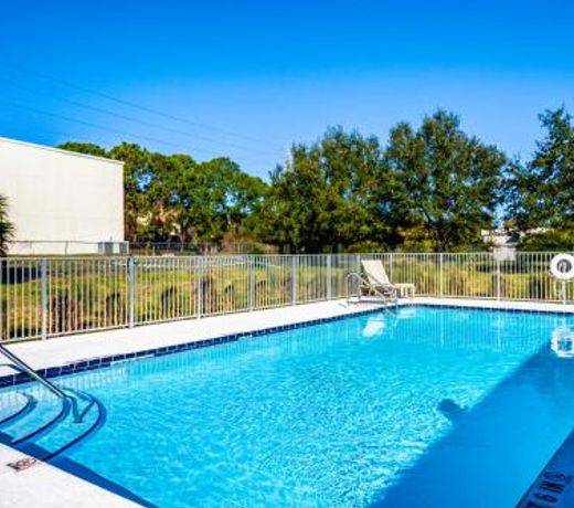 Clearwater Hotel