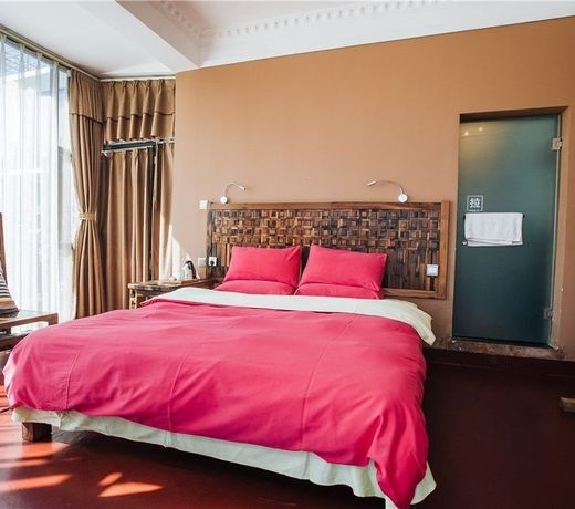 Dali Yunding Hotel
