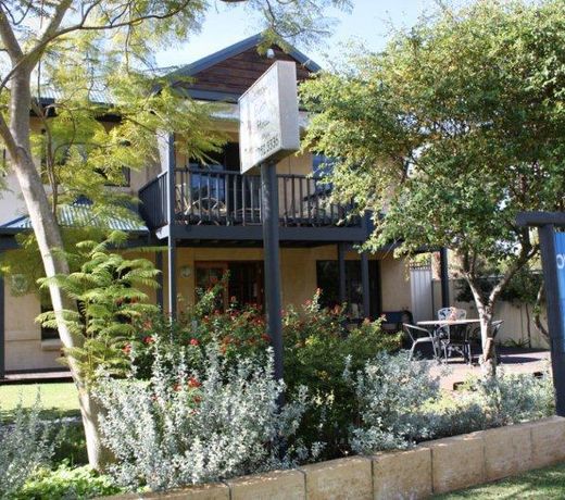 Observatory Guesthouse - Adults Only