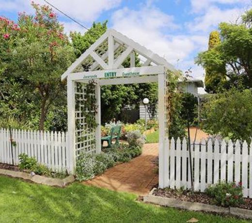 Jacaranda Guest House