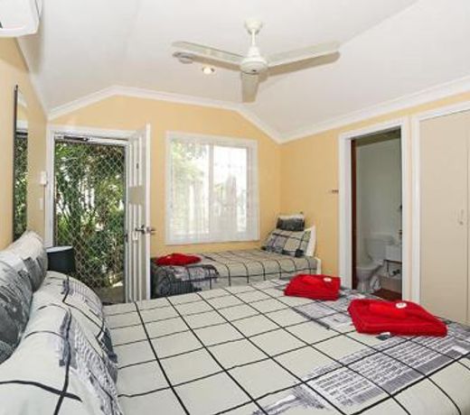 Jacaranda Guest House