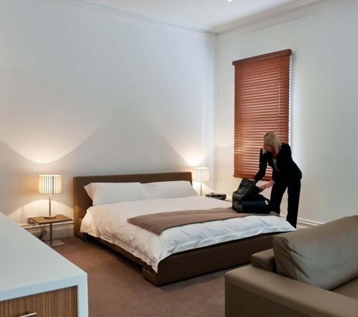 Ikon Hotel